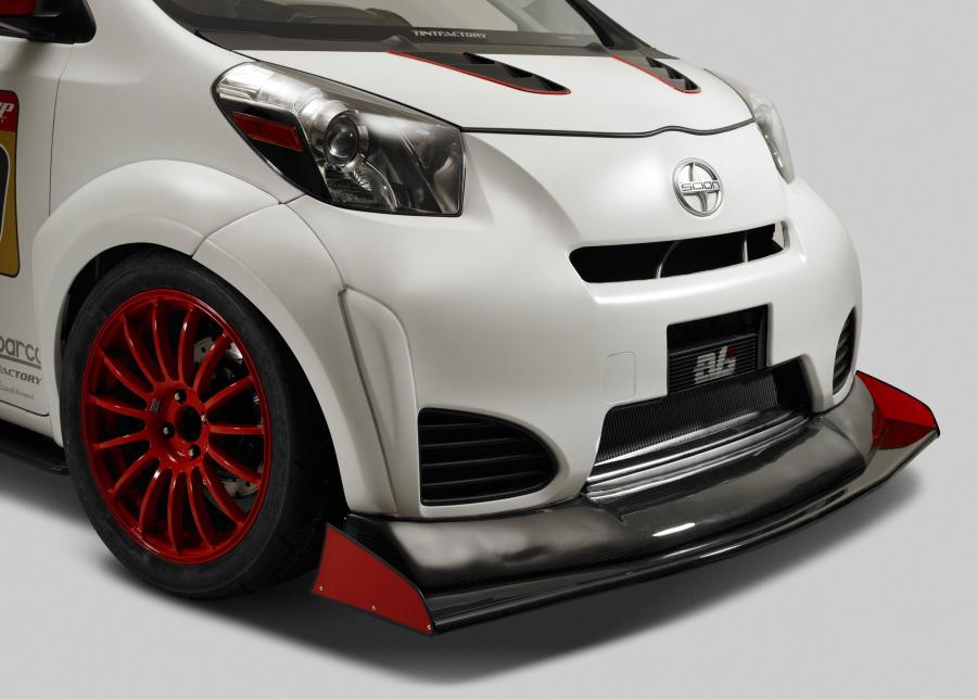  Scion iQ by Michael Chang 2011 года  (фото 9 из 12)